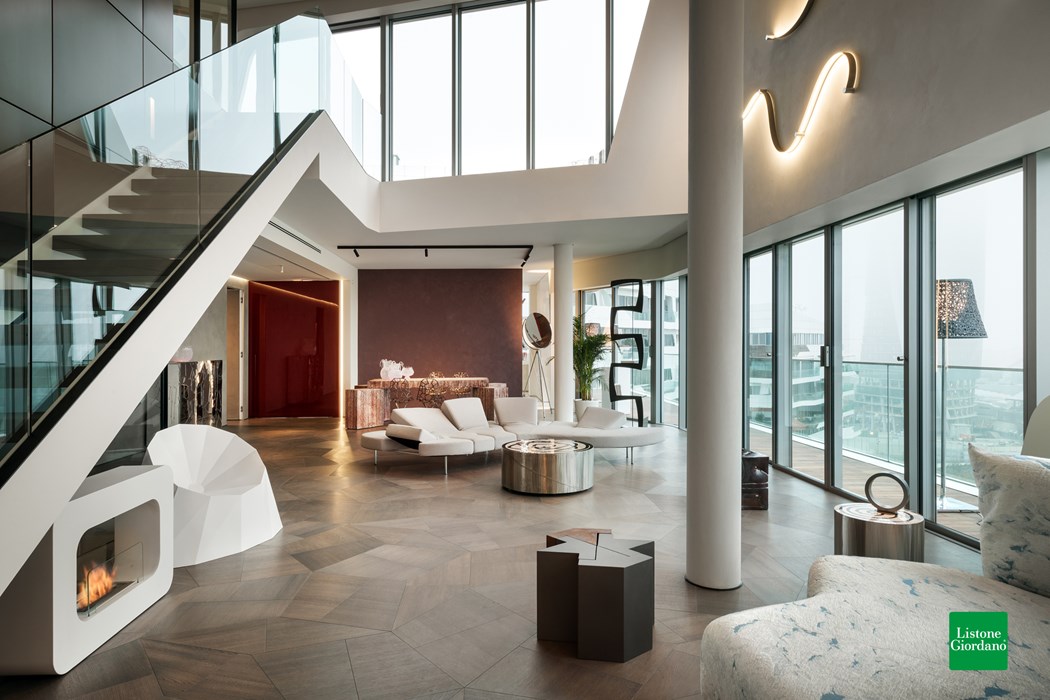 modernes Wohnzimmer mit Holzboden in Koblenz