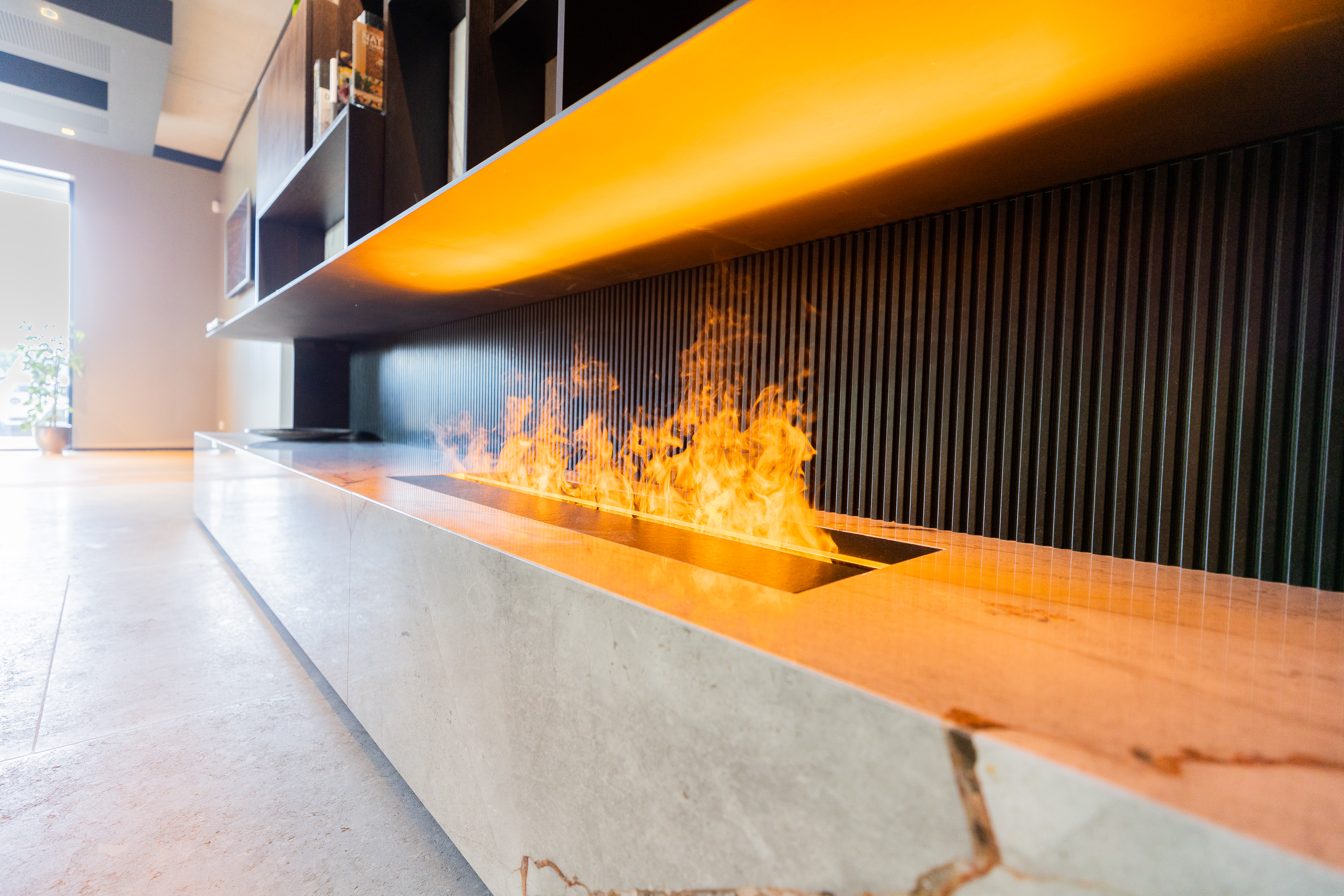 04-Stilhaus-Koblenz-Feuer-Natursteine-Zimmer