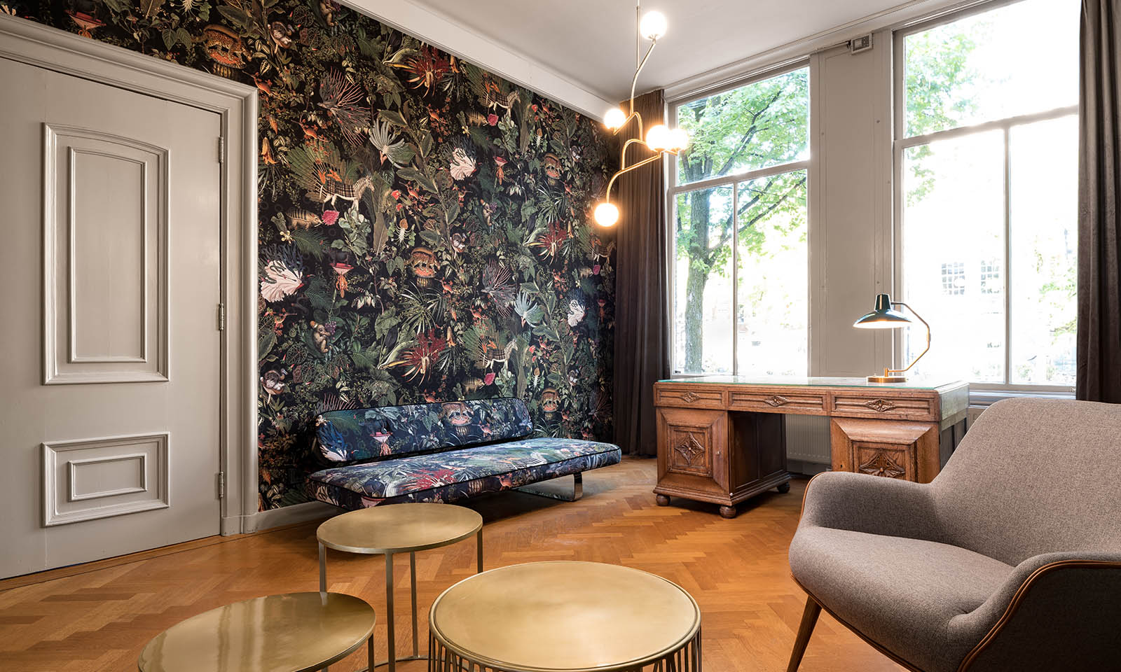 Zimmer Interior, Wandgestaltung passend zur Möbelierung, Rheinland-Pfalz