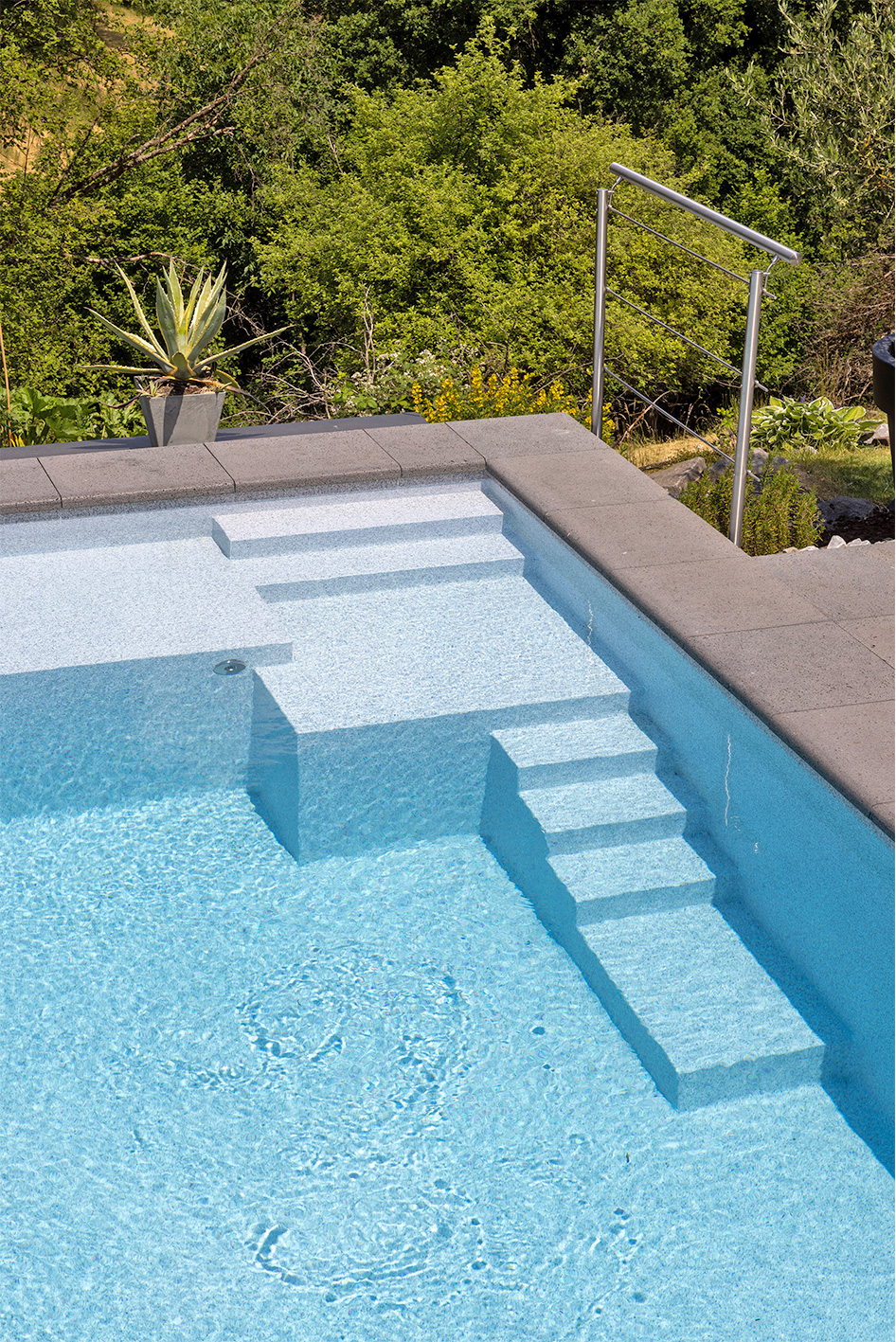 flacher Zugang zum Pool 